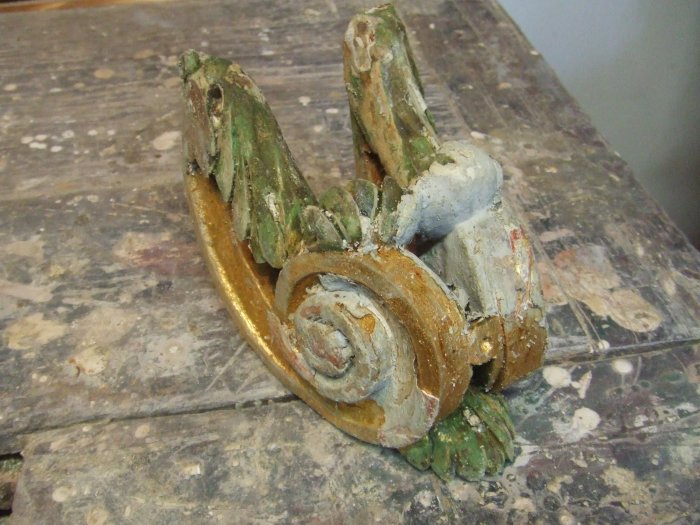 Volute Säulenkapitell nach der Restauration