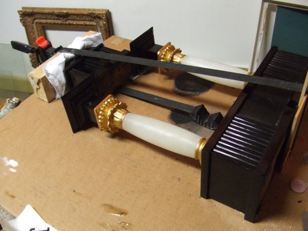 Restauration - Verleimung Portaluhr